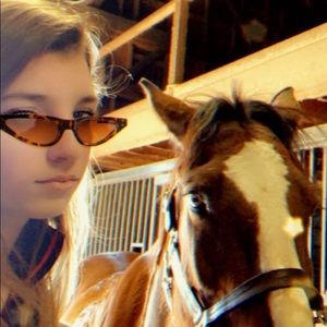 Meet your Posher, Camie